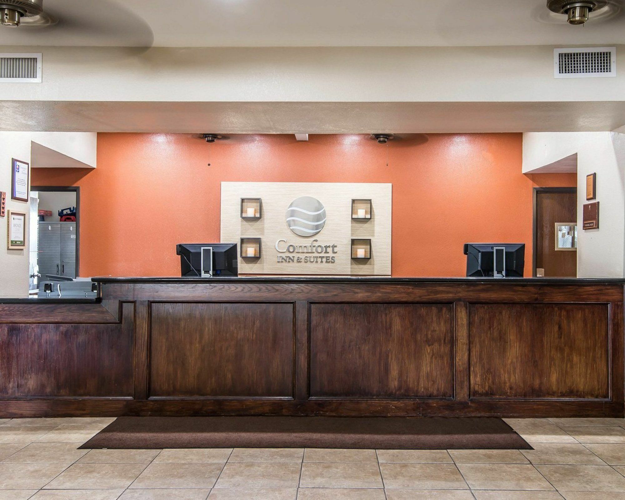 Comfort Inn & Suites Kansas City Downtown Eksteriør billede